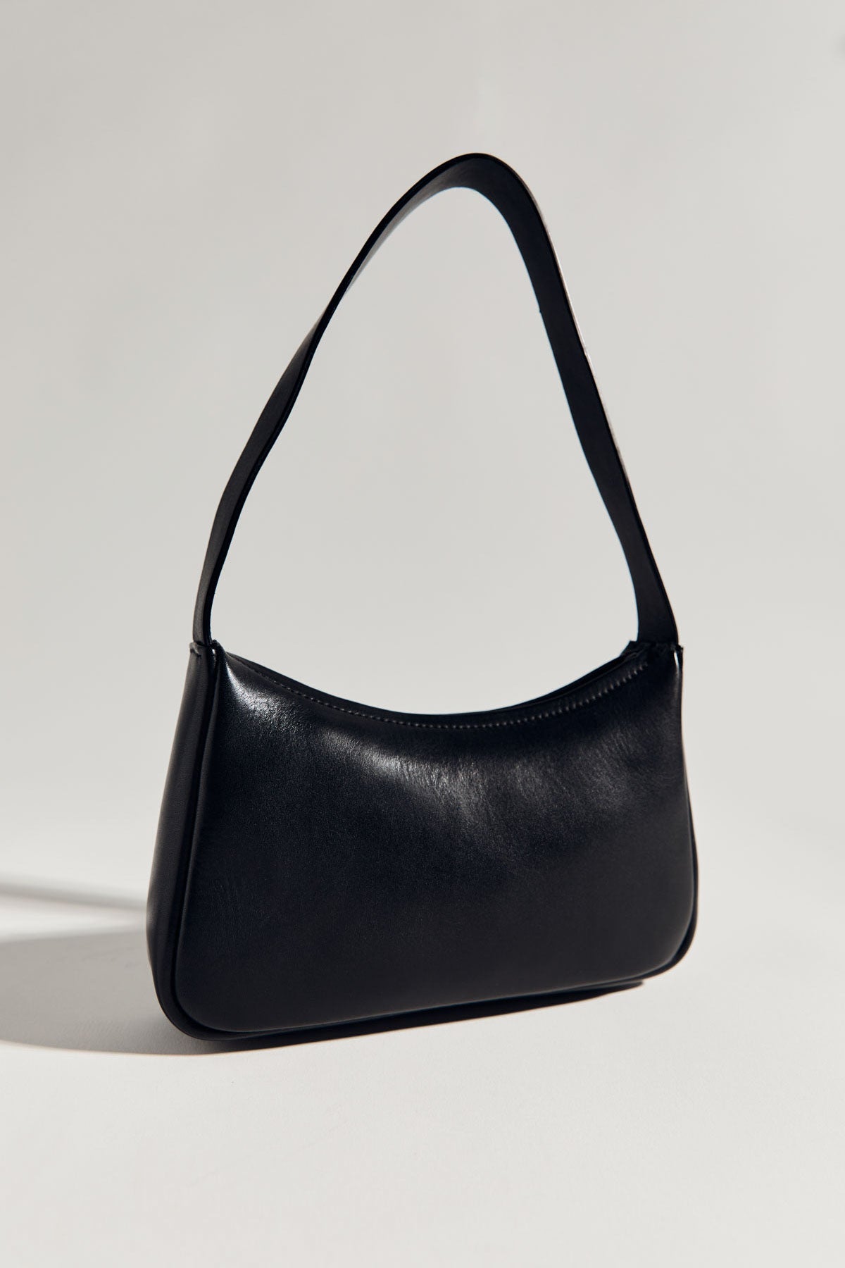 90s Petit Shoulder Bag - Black