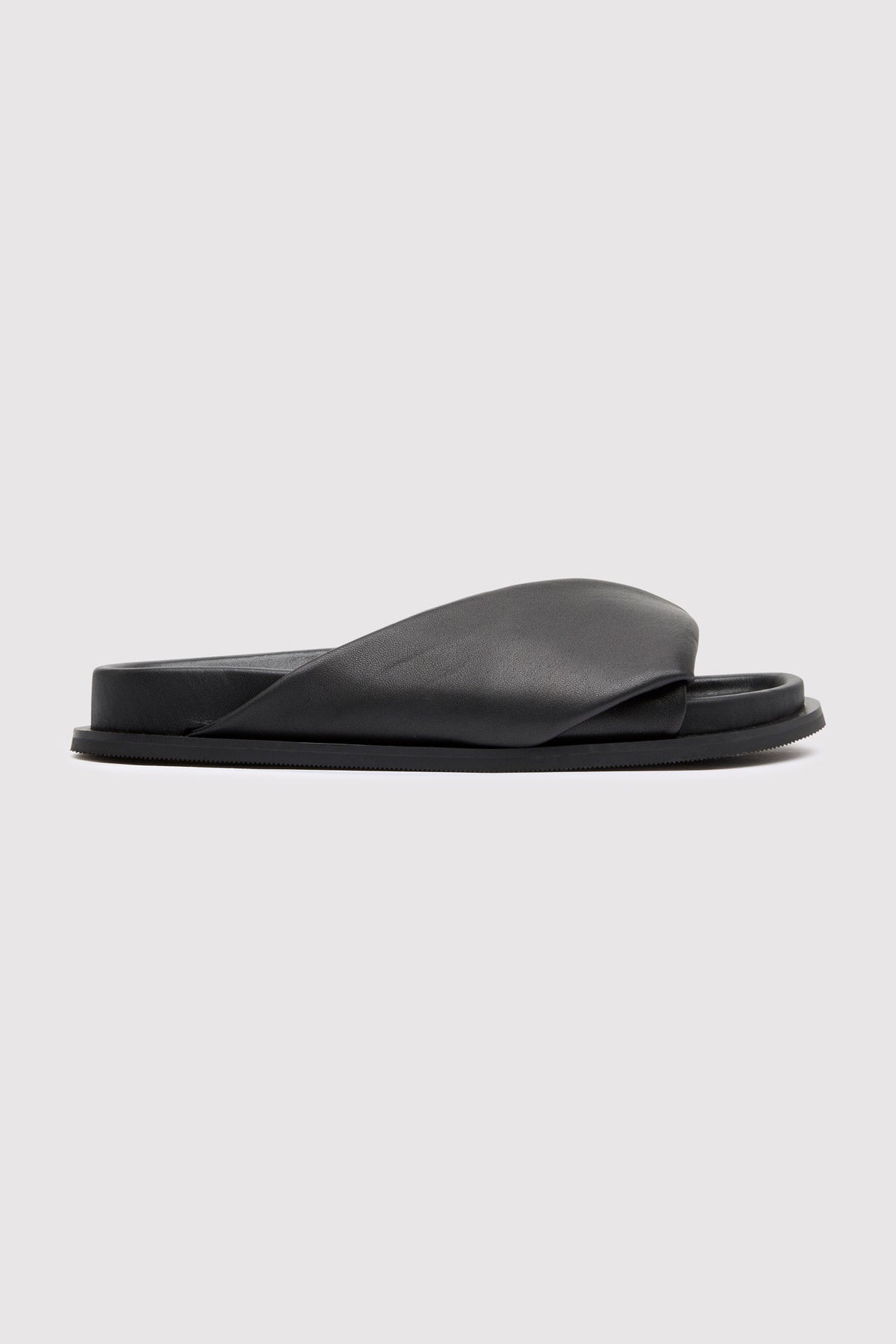 Fold Detail Slide - Black